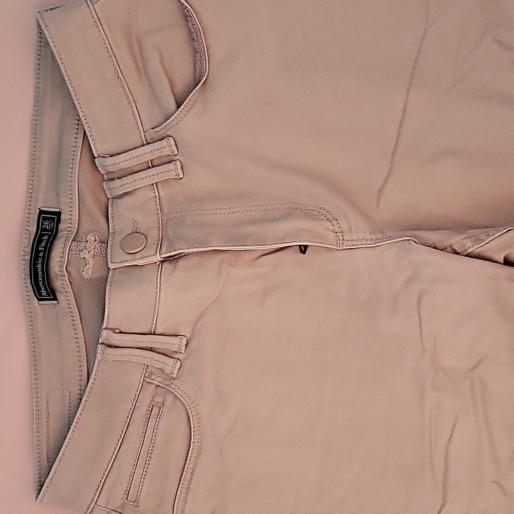Blush traveler pant. A&F